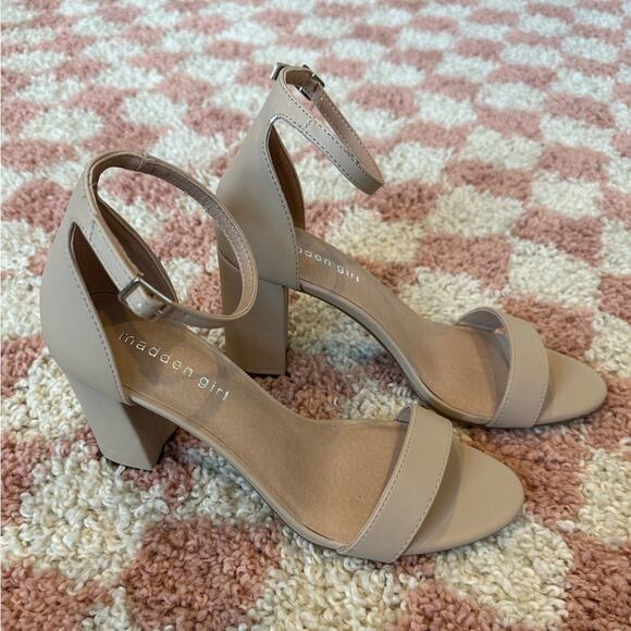 Madden Girl Beella Block Heels Sandals NEW-9 - Picture 6 of 11